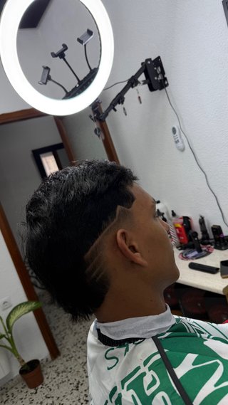 Servicio de barbería a domicilio