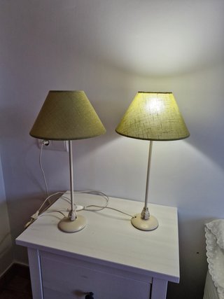 Pareja  lámparas en metal lacado beige muy claro