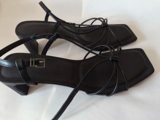 Zapatos señora Amazon Essential. 41.