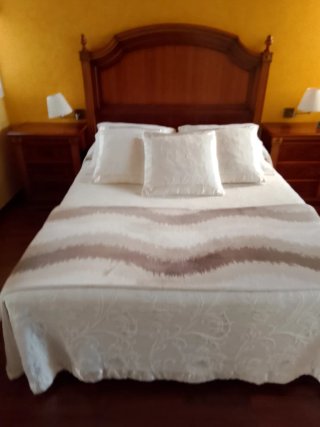 Dormitorio cabezal mesillas se regala somier colch