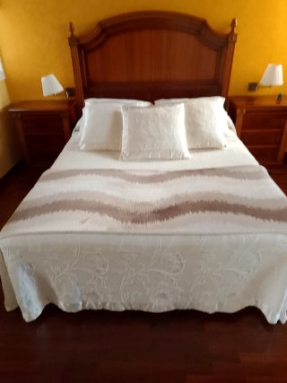 Dormitorio cabezal mesillas se regala somier colch