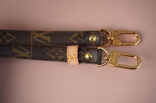louis vuitton strap