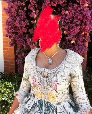 Traje de fallera talla 38 sin manteletas