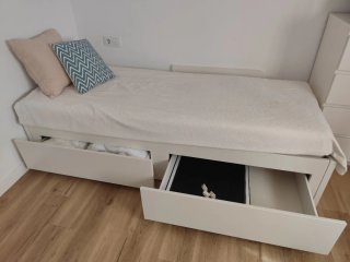 Diván, cerrado es cama de 80x200 y abierto 160x200