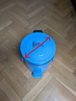 Cubo de basura azul (pedal)