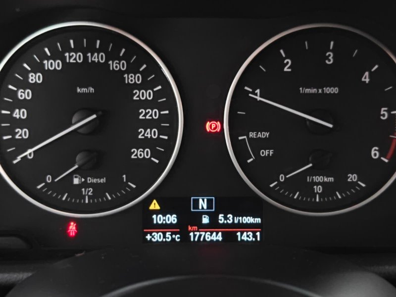 BMW Serie 2 216 d Active Tourer 2017, foto 9