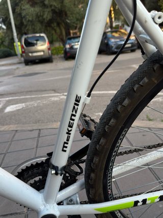 Bicicleta McKenzie Hill 700 MT11 R-28