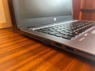 Laptop HP EliteBook 840 G2 - 8 GB RAM - 120 GB SSD - Windows 11