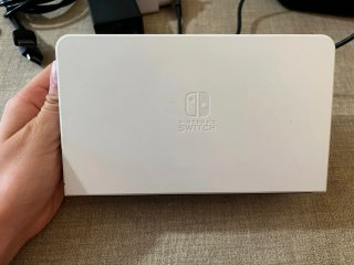 Nintendo Switch OLED + Zelda 'Breath of the Wild'