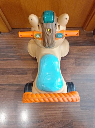 Cavallino musicale per passeggini per bambini