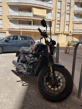 Hyosung Aquila Negra - Cómoda y con Carácter