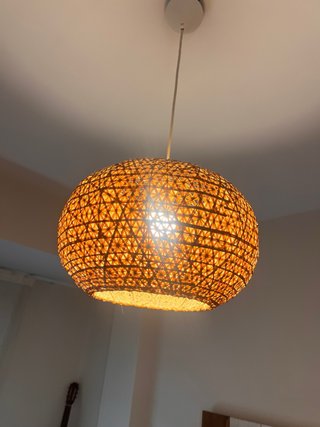 Lampara colgante de mimbre IKEA