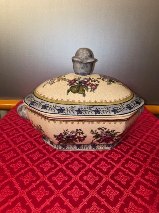 Sopera porcelana china.