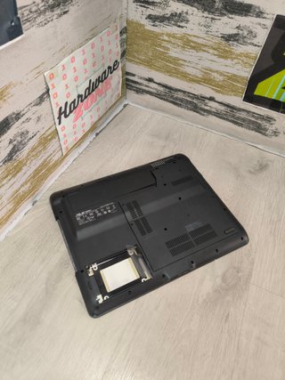 ASUS N50V Placa base + Accesorios Tapas + Soporte