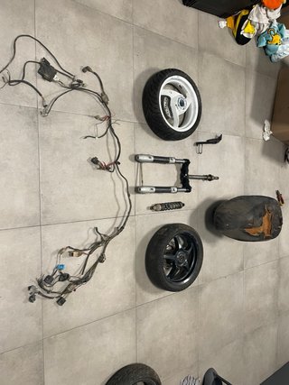 Despieze Yamaha aerox