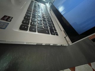 Lenovo Yoga 510 táctil 360° | i5 | 8GB RAM | 1TB