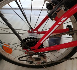 Bicicleta 20'' plegable FPark, roja. Está nueva.