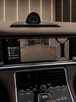 Porsche Panamera 4S