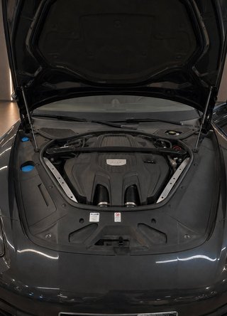 Porsche Panamera 4S