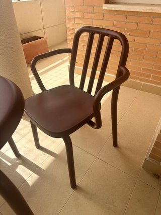 Conjunto de sillas y mesa de aluminio