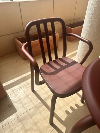 Conjunto de sillas y mesa de aluminio
