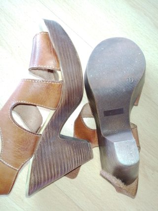 Lote sandalias . También por separado.  35.y 38
