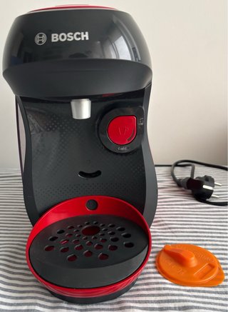 Cafetera tassimo Bosch roja