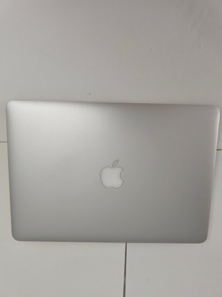 MacBook Air 13" 2017 i5 8GB SSD 128GB + Extras