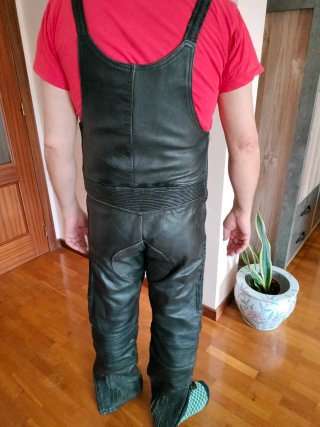 Pantalón Peto Moto Cuero