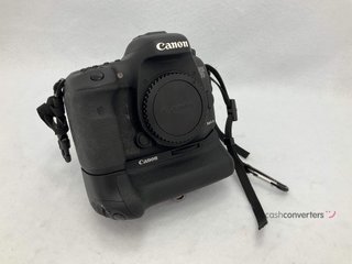 camara digital reflex canon eos 7d mark ii + grip