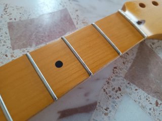 Mastil tipo Stratocaster
