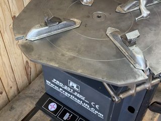 MAQUINA DESMONTADORA DE NEUMATICOS PROFESIONAL