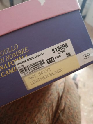 Sandalias cangrejeras negras