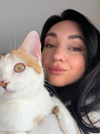 Cuidadora y amante de tus gatos en Tarragona