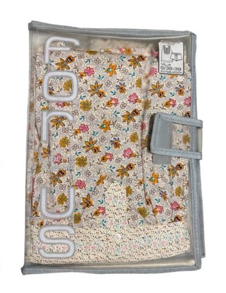 Estuche conjunto pijama corto flores