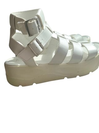 Sandalias