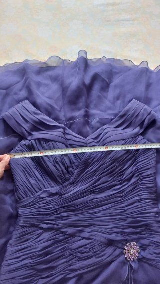 Vestido fiesta morado Sonia Peña