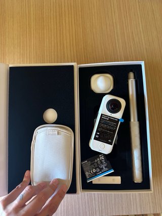 Insta360 X4 Air Paquete de Principiante Blanco.