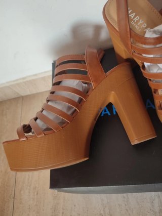 Sandalias Marypaz plataforma cangrejera marrón