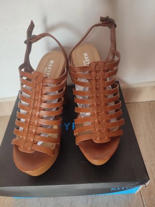 Sandalias Marypaz plataforma cangrejera marrón
