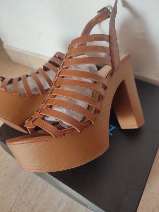 Sandalias Marypaz plataforma cangrejera marrón