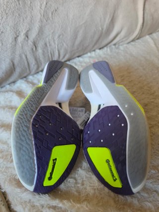 Adizero Boston 13