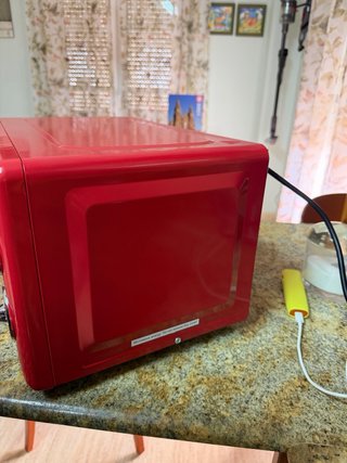 Microondas Rojo