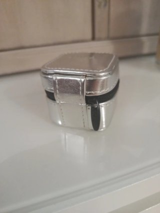 Caja de Tous para anillos y colgantes