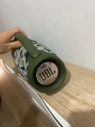 altavoz jbl