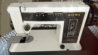Maquina de coser Sigma