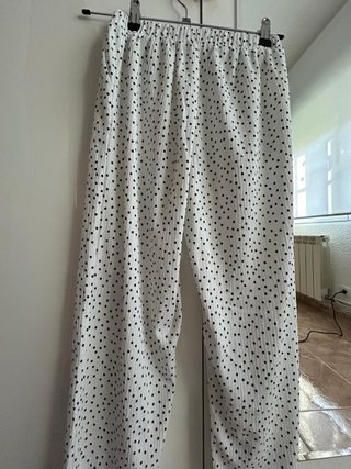 Pantalones Zara blancos lunares