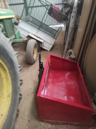 Cajon trasero de tractor basculante nuevo