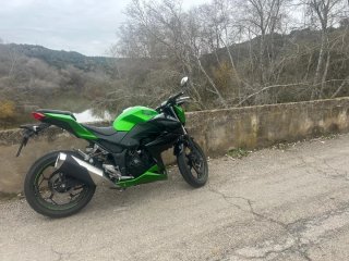 Moto Kawasaki Z300 ABS
