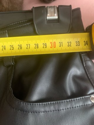 Pantalón Zara Efecto Piel Talla XS